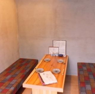 The seats on the 2nd floor are kamakura-style private rooms.