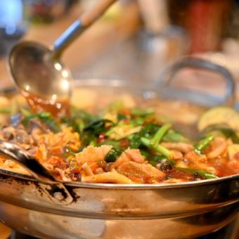 [Dinner] Seasonal hot pot course 5,500 yen (tax included) with 2 hours of all-you-can-drink (can be upgraded to premium all-you-can-drink for an additional 1,000 yen)