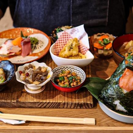 [Dinner] One soup and five colors daily set meal (sashimi) 2,000 yen (tax included)