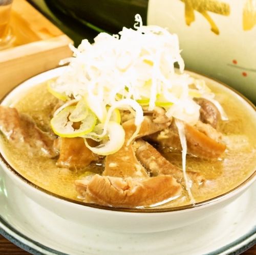 もつ料理を多数取り揃えています◎
