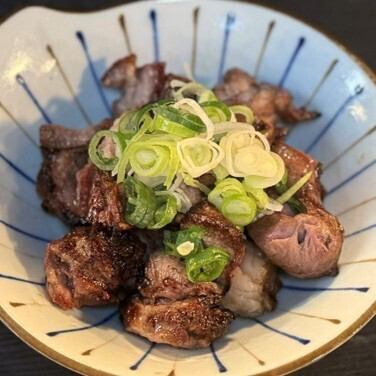炭火焼　炙りもつ 