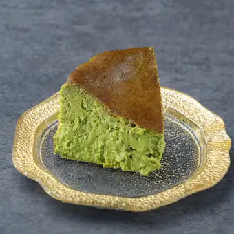 抹茶のチーズバスクケーキ