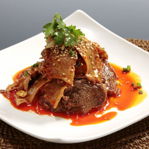 Szechuan-style cold dish of beef and beef offal tendon