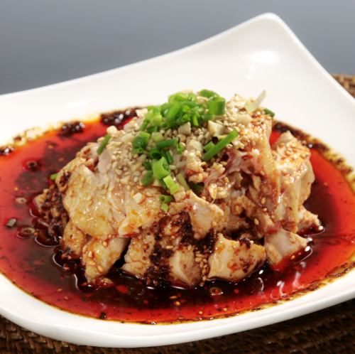 Sichuan-style cold dish of steamed chicken