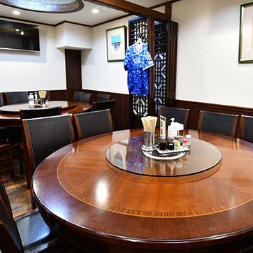 円卓個室×プライベート空間