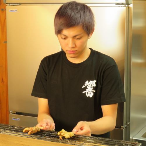 직원의 손팔도 볼거리