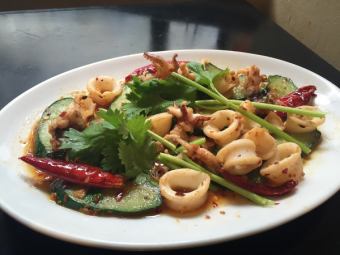 Spicy stir-fried squid