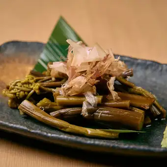 山菜わらび刺し／柚子キャベツ