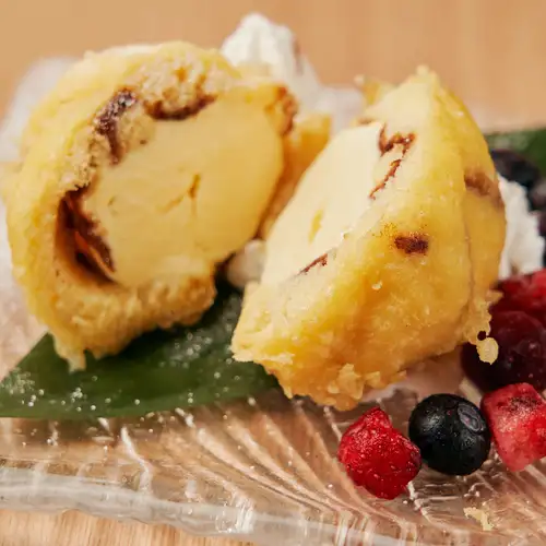 くすくすのくす玉天　～長崎カステラ天～