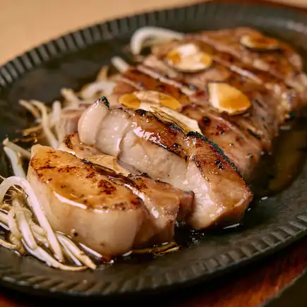【定番宴会コース】市場直送海鮮や和牛肉寿司、熟成豚ステーキを味わう【2.5時間飲み放題】
