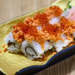 Salmon and salmon roe sushi