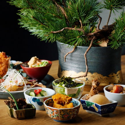 All-you-can-eat and drink [Bansai Hyakuyaku Course] Satisfy your appetite with seasonal fish and daily specials for 5,000 yen