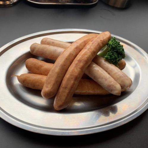 Assortment of 3 kinds of sausages, 6 sticks