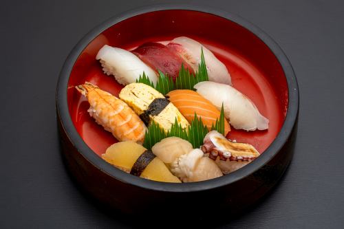 Assorted sushi Kikyo