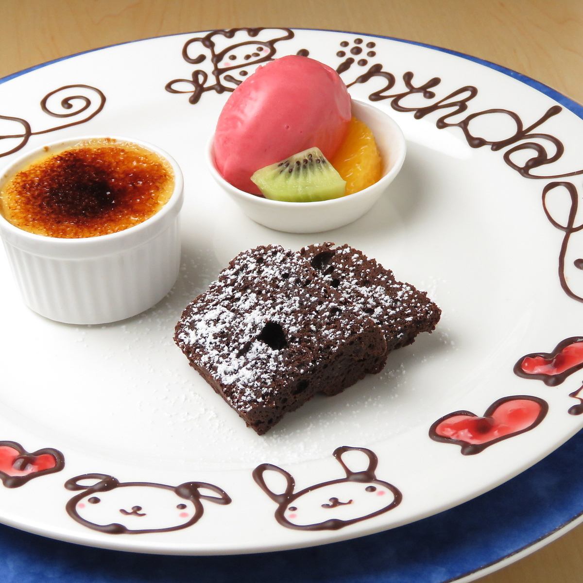 生日和周年紀念日的甜點盤★