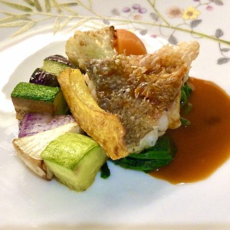 [Lunch] Degustation course (reservation required)