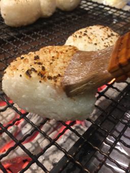 焼きおにぎり1コ