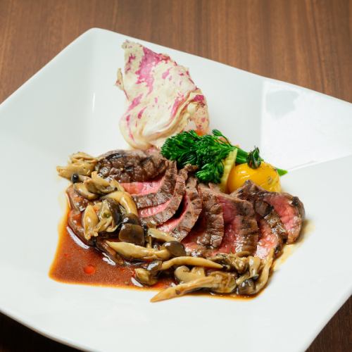 【県産肉の旨みを心行くまで堪能】