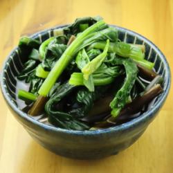 Spinach and bracken salad