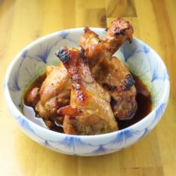 4 charcoal-grilled chicken wings