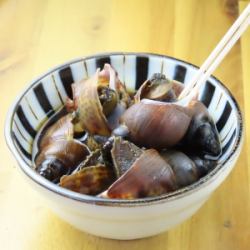 Delicious simmered clams