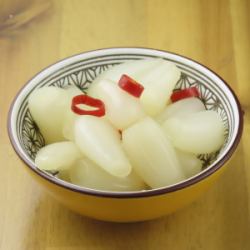 Sweet and sour shallots