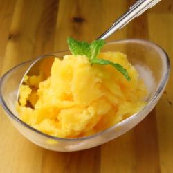Mandarin orange ice cream
