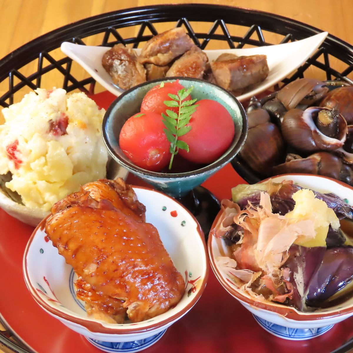 おばんざいと炭火焼きが自慢のお店【みかん】が大人気！