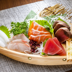 Generous sashimi platter (serves 3-4)