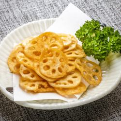 Lotus root chips/fried fish cakes