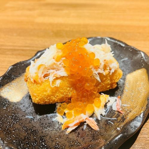 整隻雪蟹和鮭魚子！北海道蟹奶油可樂餅