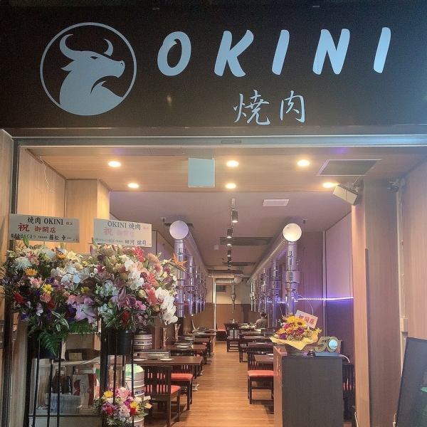 【アクセス抜群のお店】大阪メトロ御堂筋線なんば駅15- B出口より徒歩約1分とアクセス抜群なお店です。心斎橋や道頓堀などの観光名所からも近く、気軽に立ち寄りやすいお店となっております。是非、ご来店お待ちしております。