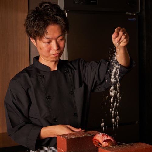 炉端焼きで旬の味を愉しむ