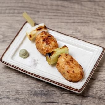 Yellowtail skewer with onion meat