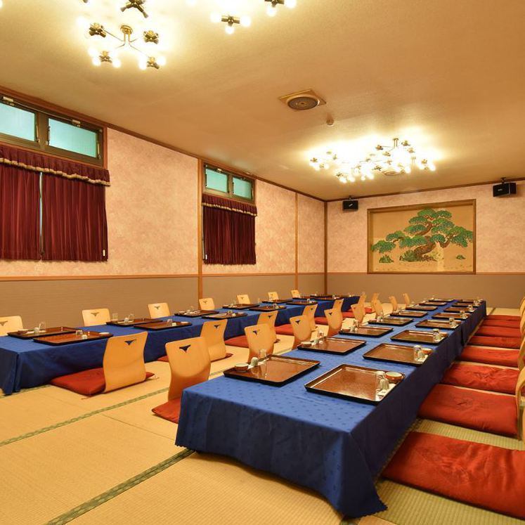 20名様以上でも貸切利用可能な個室のお部屋がございます。