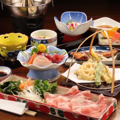 【飲み放題付きコースご用意！完全個室で堪能】忘年会、新年会、同窓会、慶事、法要などにどうぞ