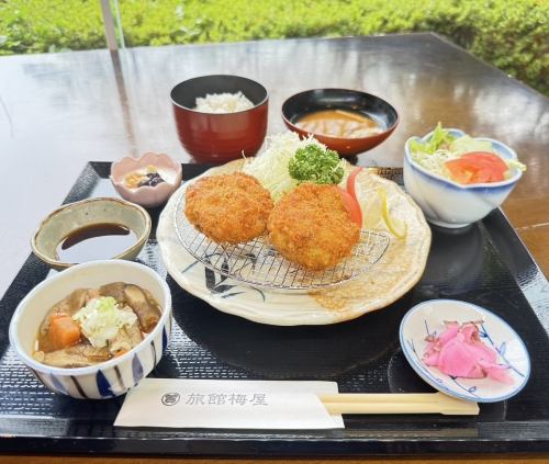 Enjoy a delicious lunch at the teahouse "Uguisu" - perfect for a wide range of occasions, from solo diners to families