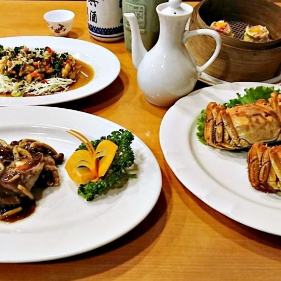 上海蟹和讚岐家畜博覽會！您可以享受全方位的全套餐餐，在這裡您可以享受一杯豪華的上海♪