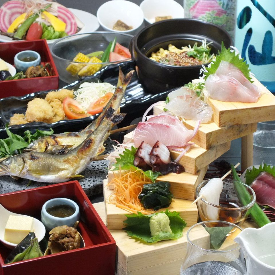 We offer fresh fish directly to the fishermen of Miura Peninsula.We have abundant sake.