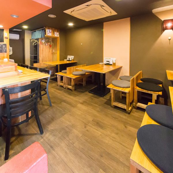 瀬田駅から徒歩5分の好立地に位置する当店は、駅チカの便利さが魅力です。宴会や飲み会に最適なスペースを備えており、友人や同僚との楽しいひとときを演出します。看板が目印のアットホームな雰囲気で、初めてのお客様でも安心してご利用いただけます。