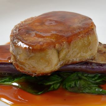 ディナースペシャルコース ~厳選された旬の食材を用いた特別コース、デザートプレートご用意可~