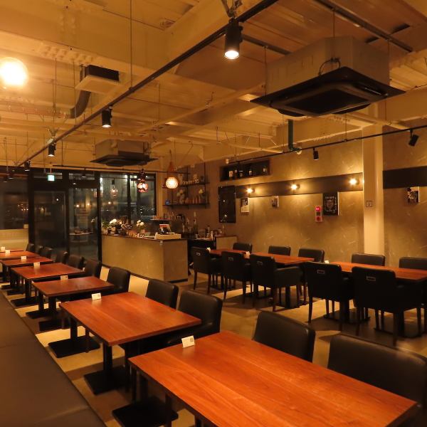 [New York style cafe located along Taisho Roman Yume Dori in Kawagoe] Serves specialty coffee, sweets, and diner food.The selection of coffee beans, the setup of the espresso bar, and the espresso beverage menu are all supervised by Takahito Koyanagi of Koyanagi Coffee Nippon. We look forward to your visit.