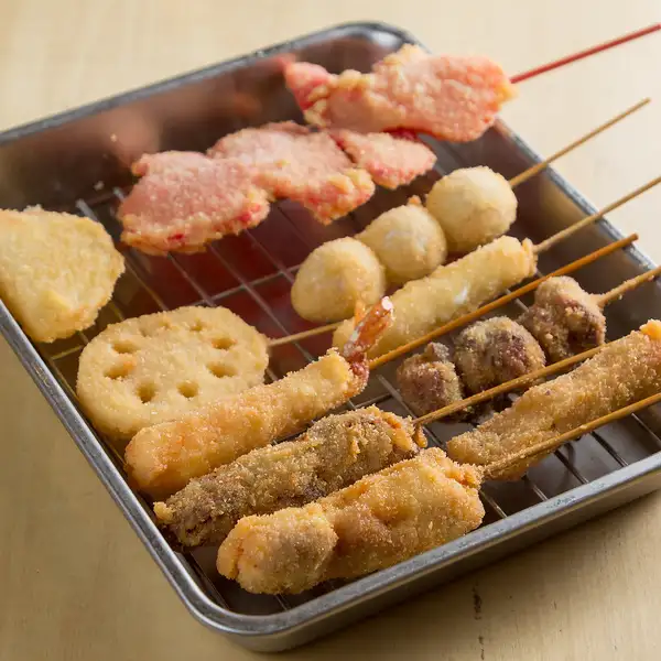 【大阪名物◎】串カツ110円(税込)~