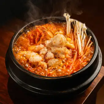 ホルモン純豆腐