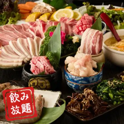 80种菜品无限量供应,包括牛小排和裙边牛排——90分钟无限量享用国产牛肉,仅需4400日元。