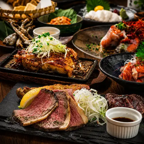 全ての宴会コースが飲み放題付き3,500円~!広島名物や肉料理を堪能できる宴会コースプラン有り◎