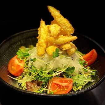 Hakata specialty crispy burdock salad