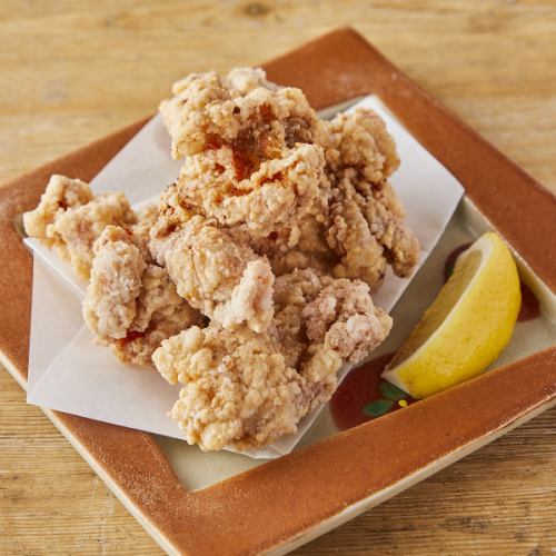 Carefully fried salted chicken