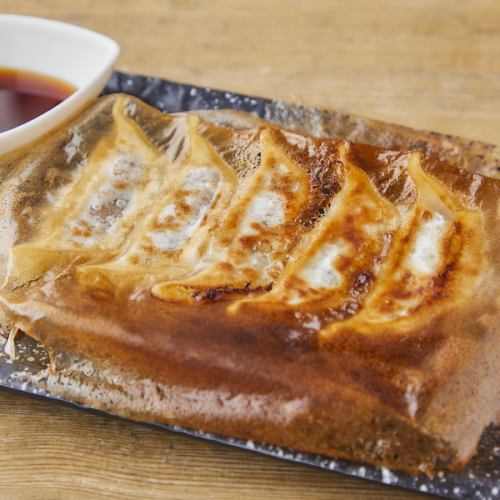 Fried dumplings with wings