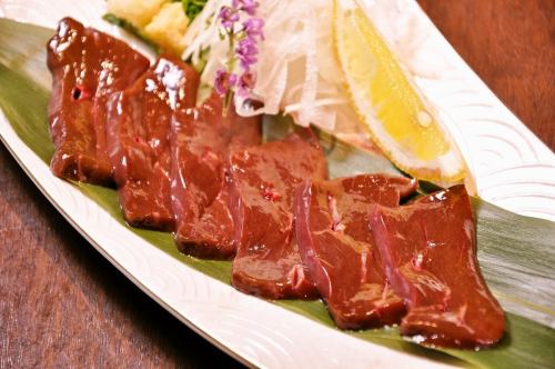 Horse sashimi "liver sashimi"